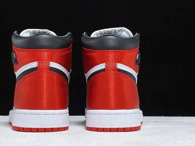 Cheap Husky Toe Jordan Air Retro High 1 CD0461-016 Satin Black 0507